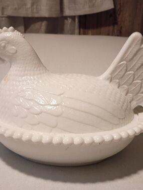 Miniature White Milk Glass Hen on Nest Dish Covered Salt Cellar Vintage Style